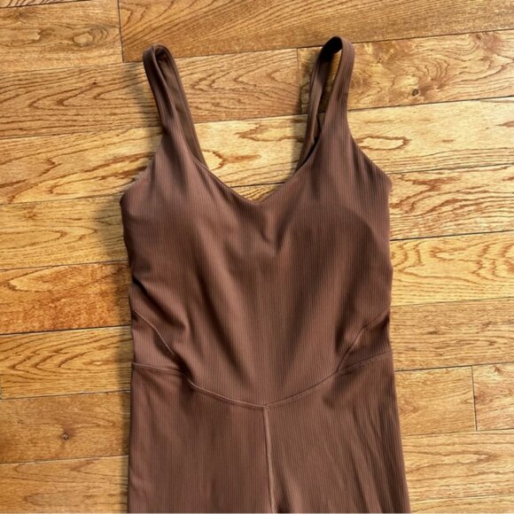 Lululemon size 6 Align Ribbed Bodysuit 25Roasted Brown - Picture 3 of 13